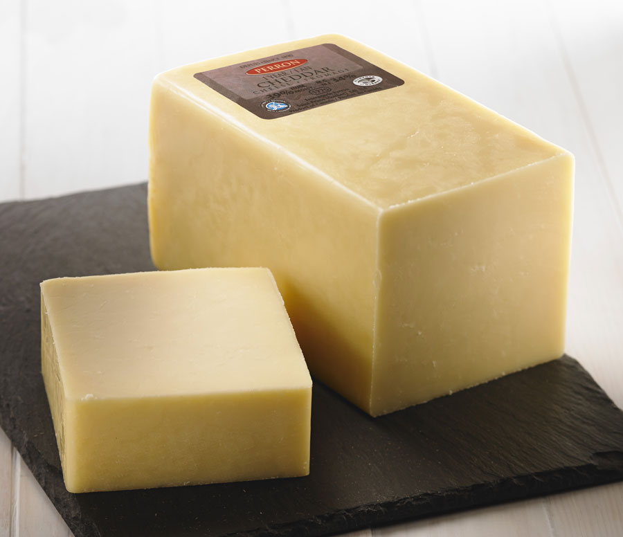 Fromagerie-Perron-1-Year-Aged-Cheddar-sm